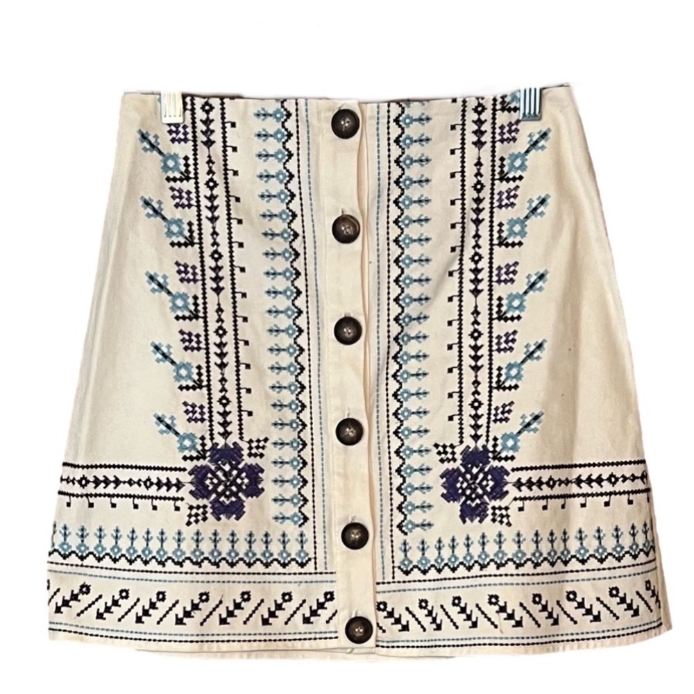 Blu Pepper white embroidered mini skirt